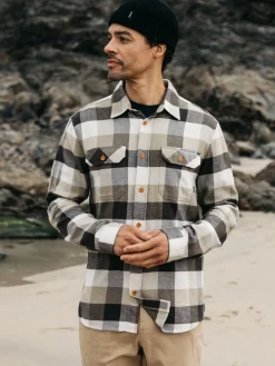 Cheap Finisterre Men's Beardsmore Shirt WillowGreenCheck