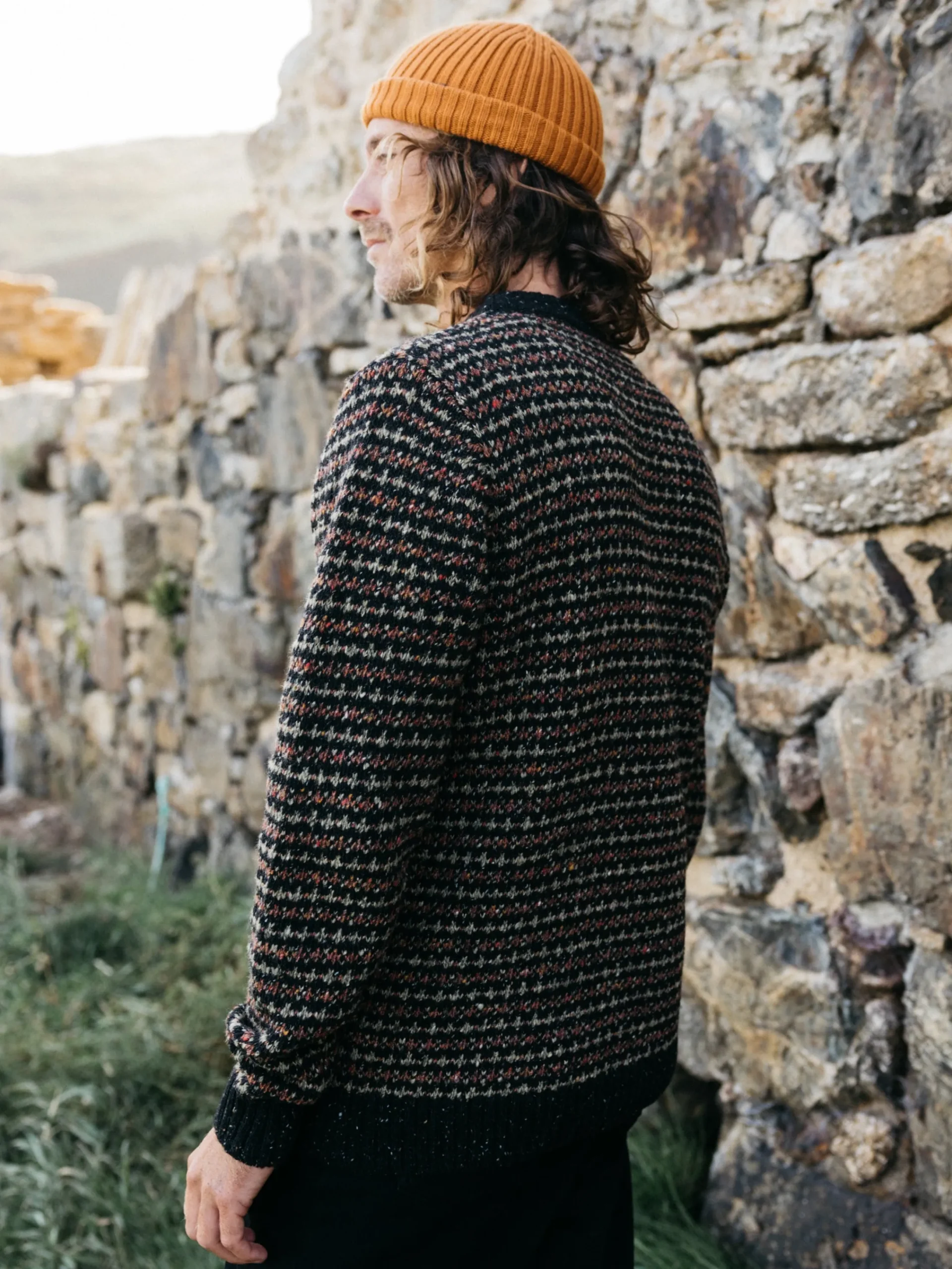 New Finisterre Men's Bowers Sweater Black/Rosewood/WillowGreen