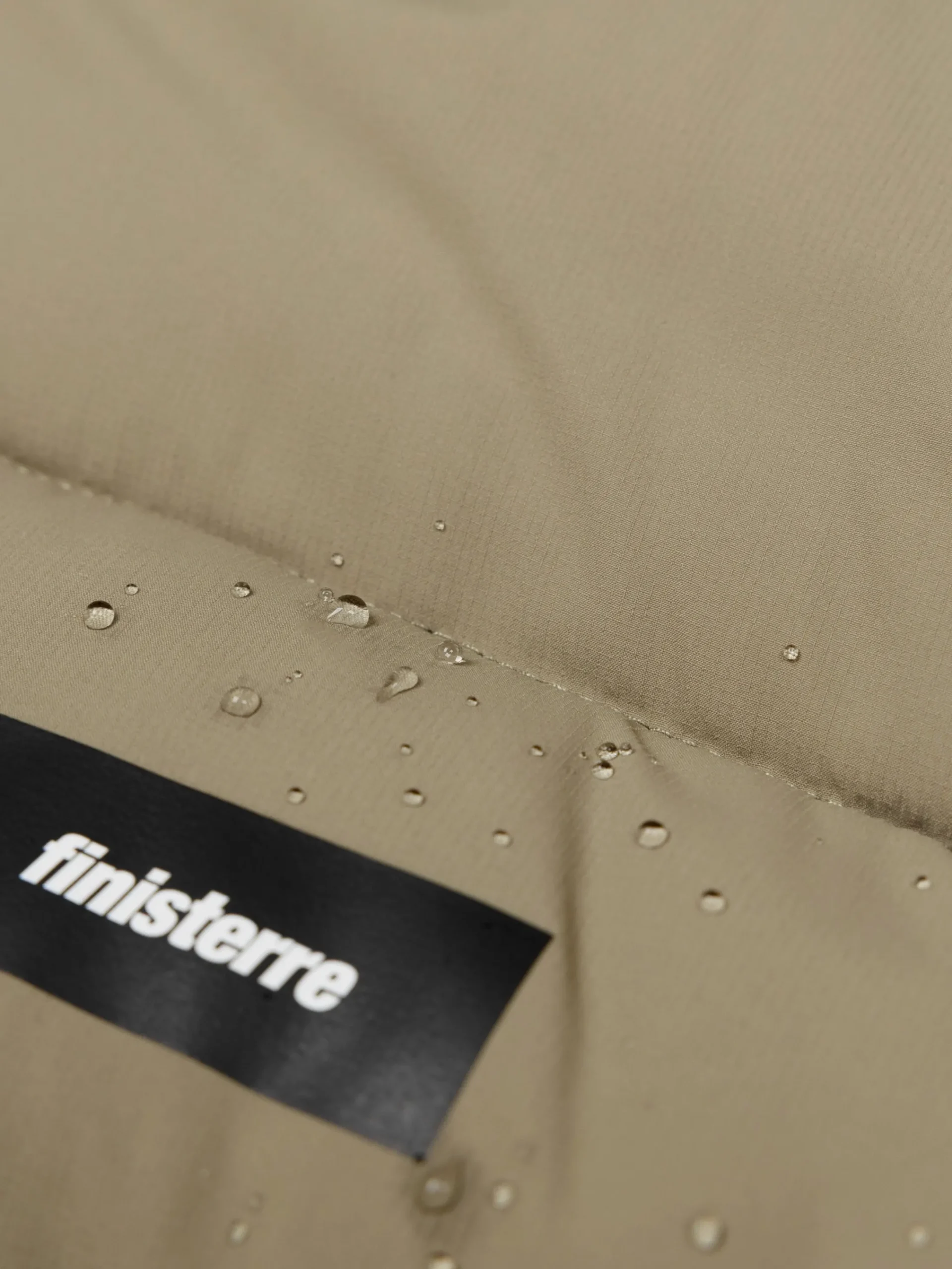 Store Finisterre Men's Nebulas Insulated Jacket WillowGreen