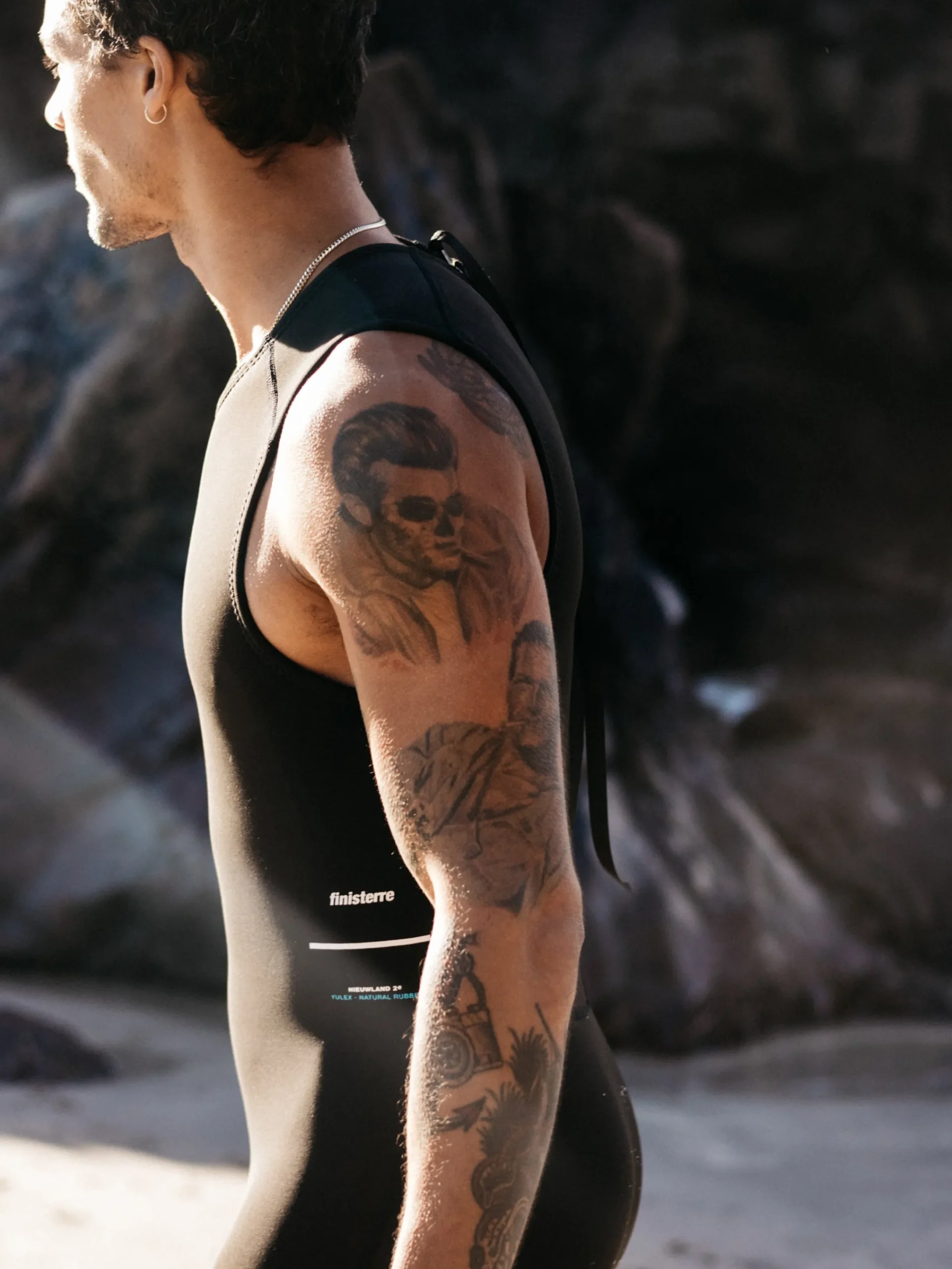 Hot Finisterre Men's Nieuwland 2mm Yulex® Sleeveless Spring Suit Black