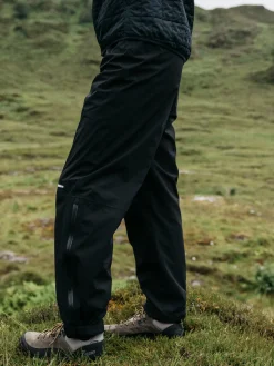 Store Finisterre Men's Rainbird Waterproof Pants Black
