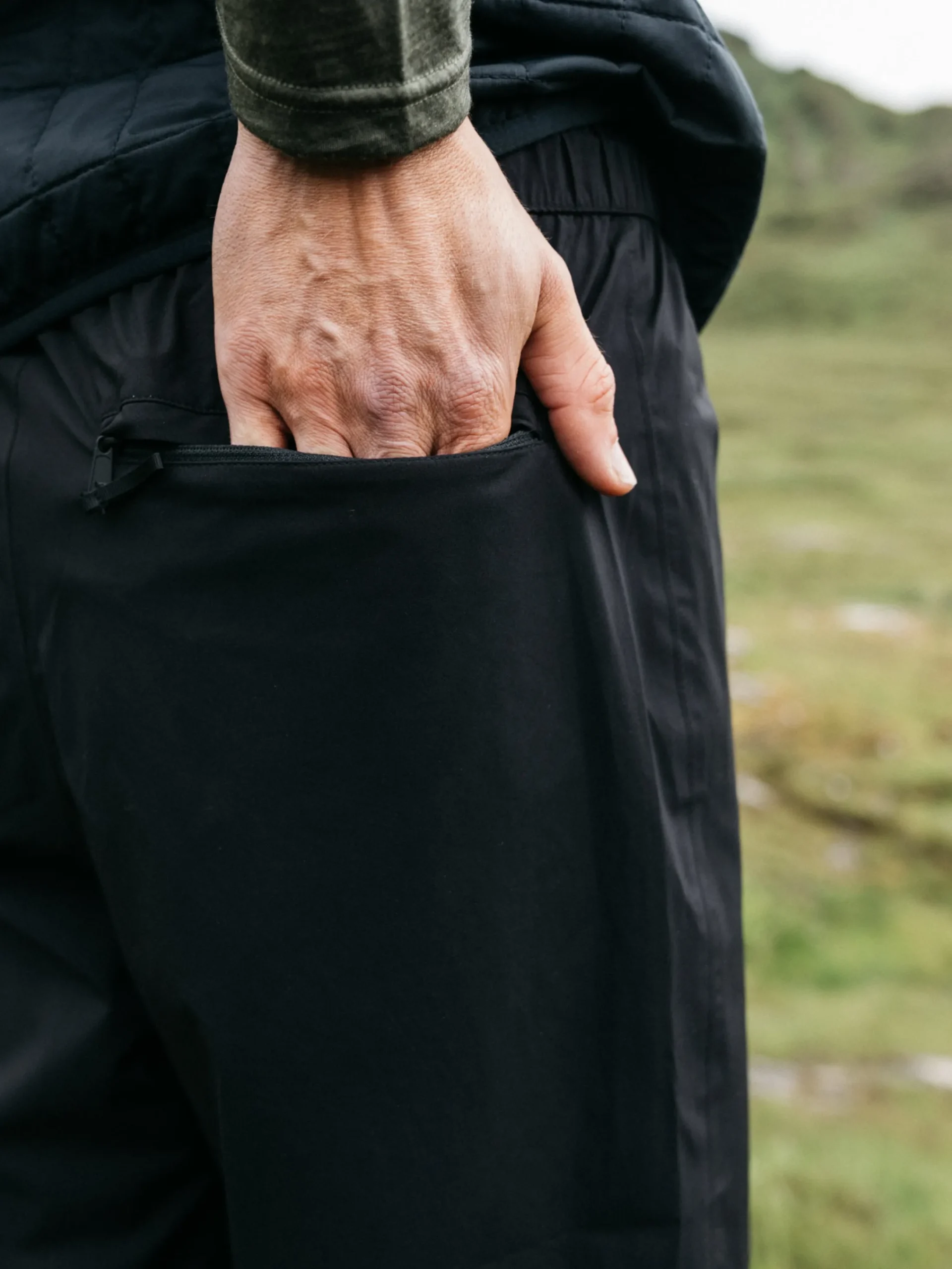 Store Finisterre Men's Rainbird Waterproof Pants Black