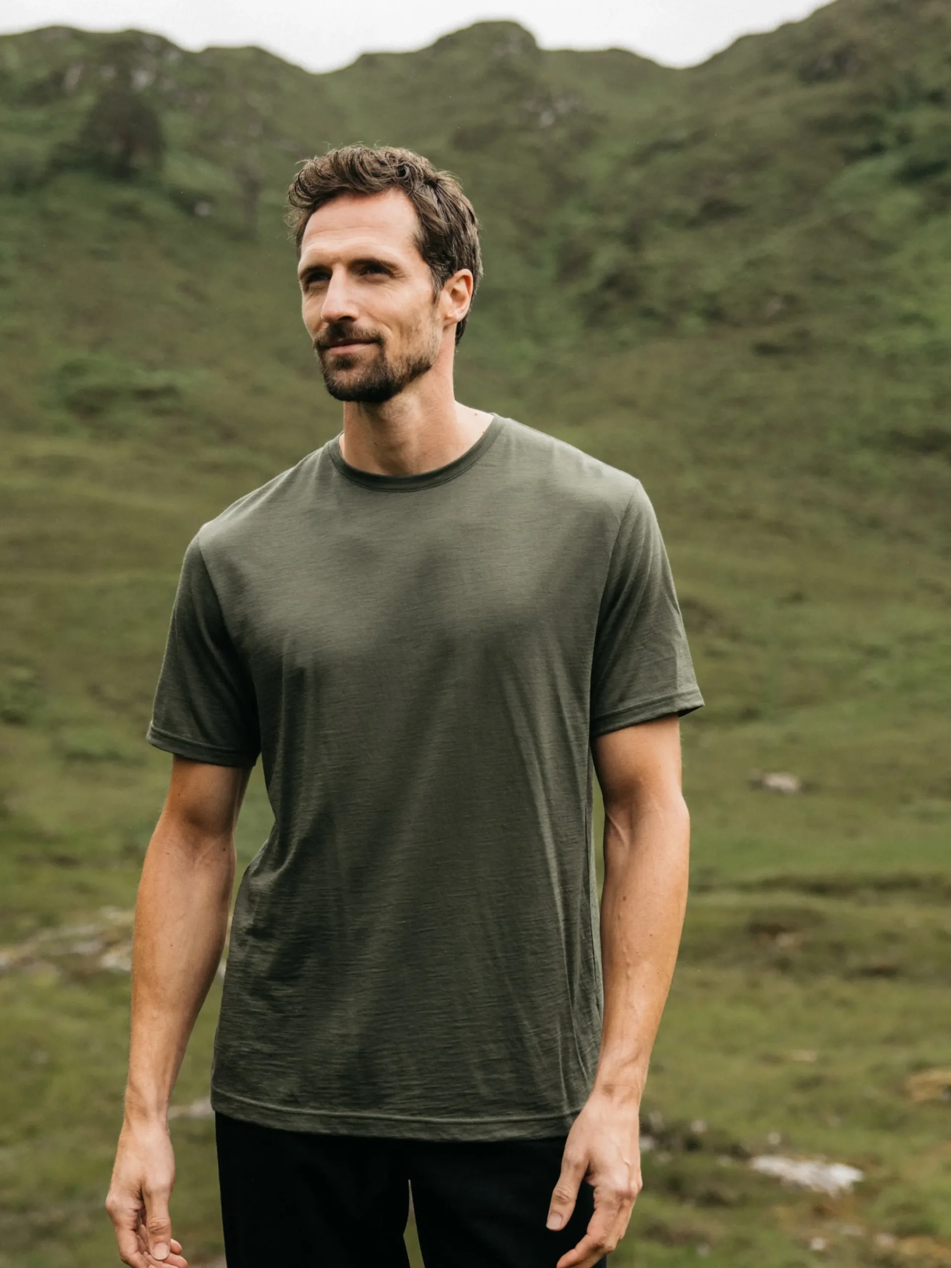 Clearance Finisterre Men's Seeker Merino T-Shirt Olive