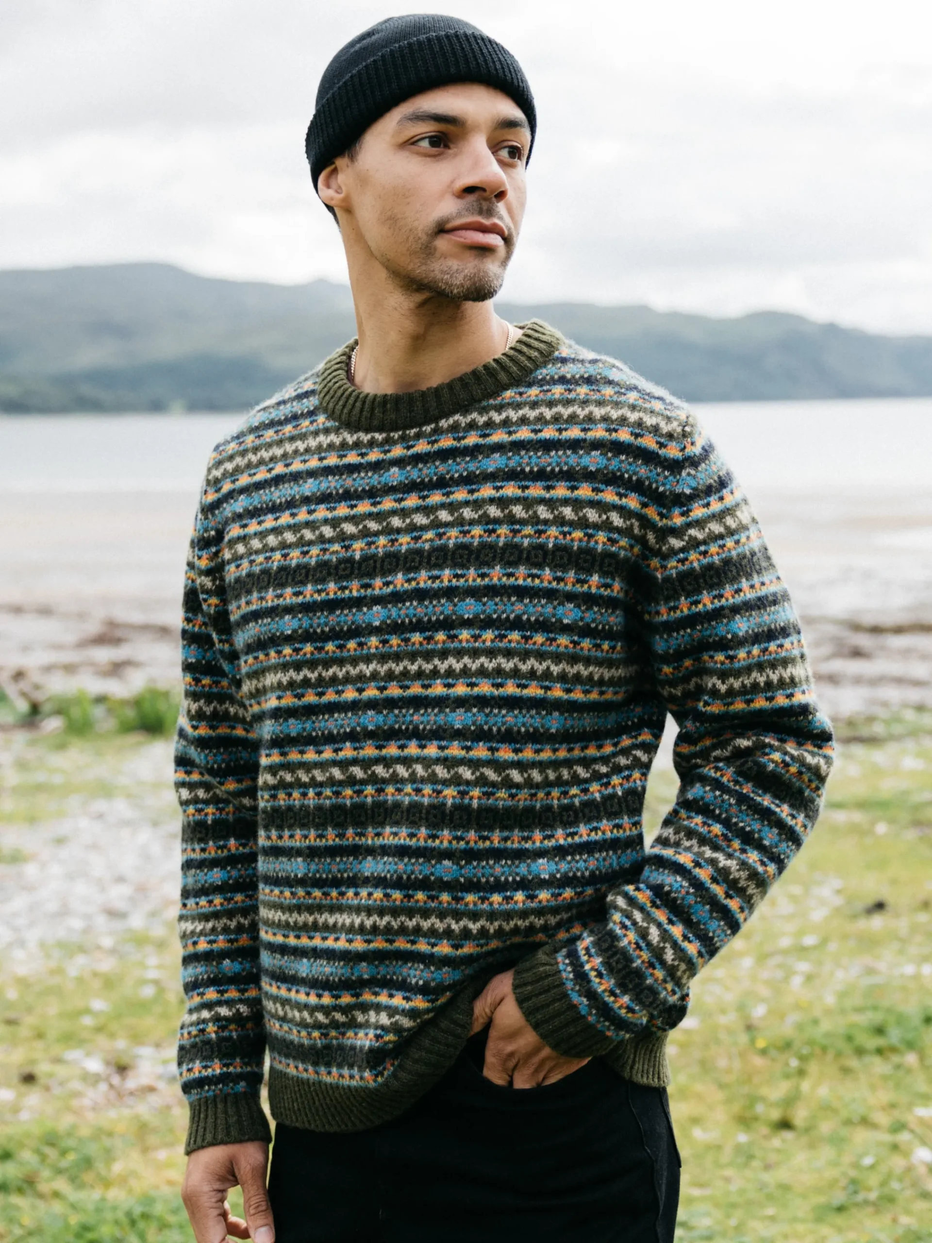 New Finisterre Men's Shetland Fair Isle Sweater Multi