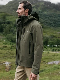Fashion Finisterre Men's Stormbird Waterproof Jacket Olive