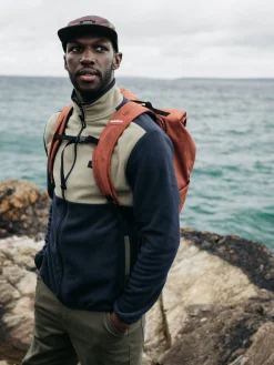 Hot Finisterre Nautilus 23L Backpack