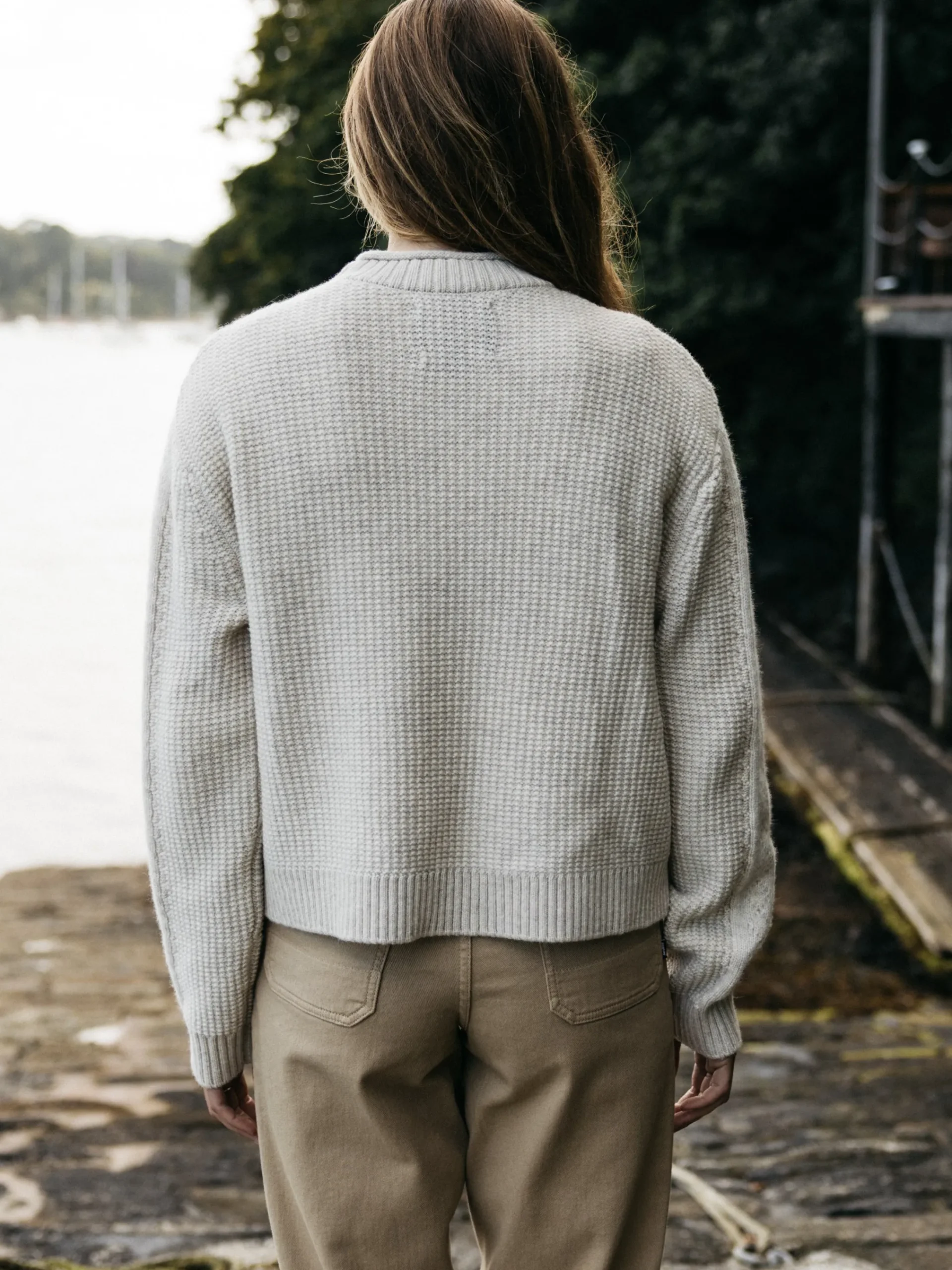 Discount Finisterre Women's Berneray Cable Crew Sweater PebbleGrey