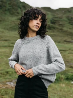 Fashion Finisterre Women's Farne Crew Neck Knit Sweater GreyMarl