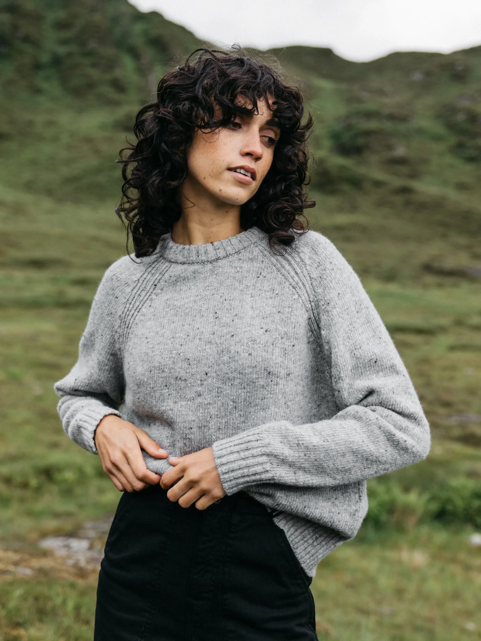 Fashion Finisterre Women's Farne Crew Neck Knit Sweater GreyMarl
