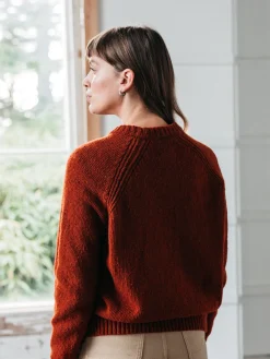 Fashion Finisterre Women's Farne Crew Neck Knit Sweater Sable