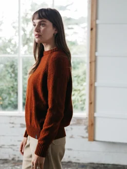 Fashion Finisterre Women's Farne Crew Neck Knit Sweater Sable
