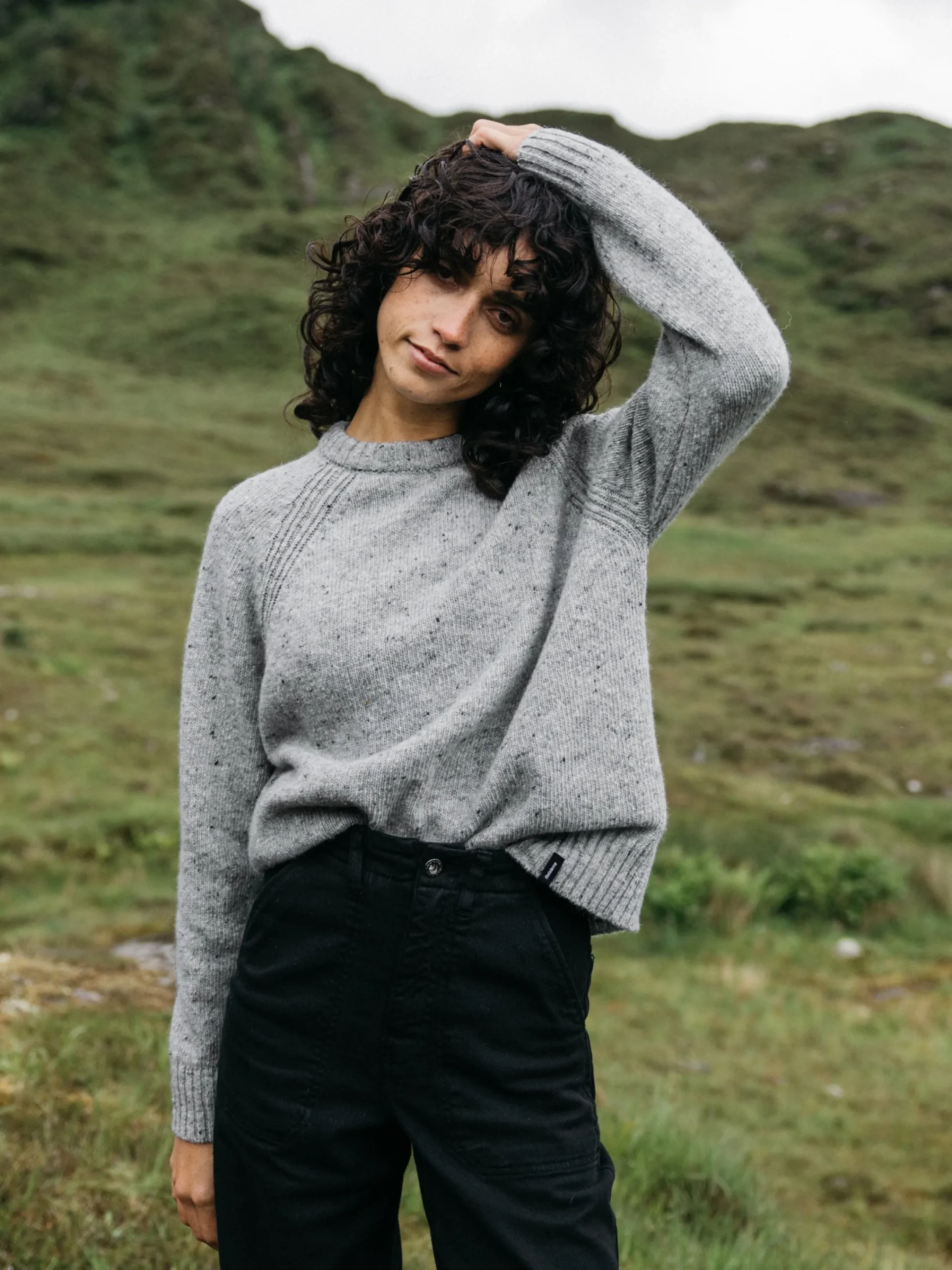 Fashion Finisterre Women's Farne Crew Neck Knit Sweater GreyMarl