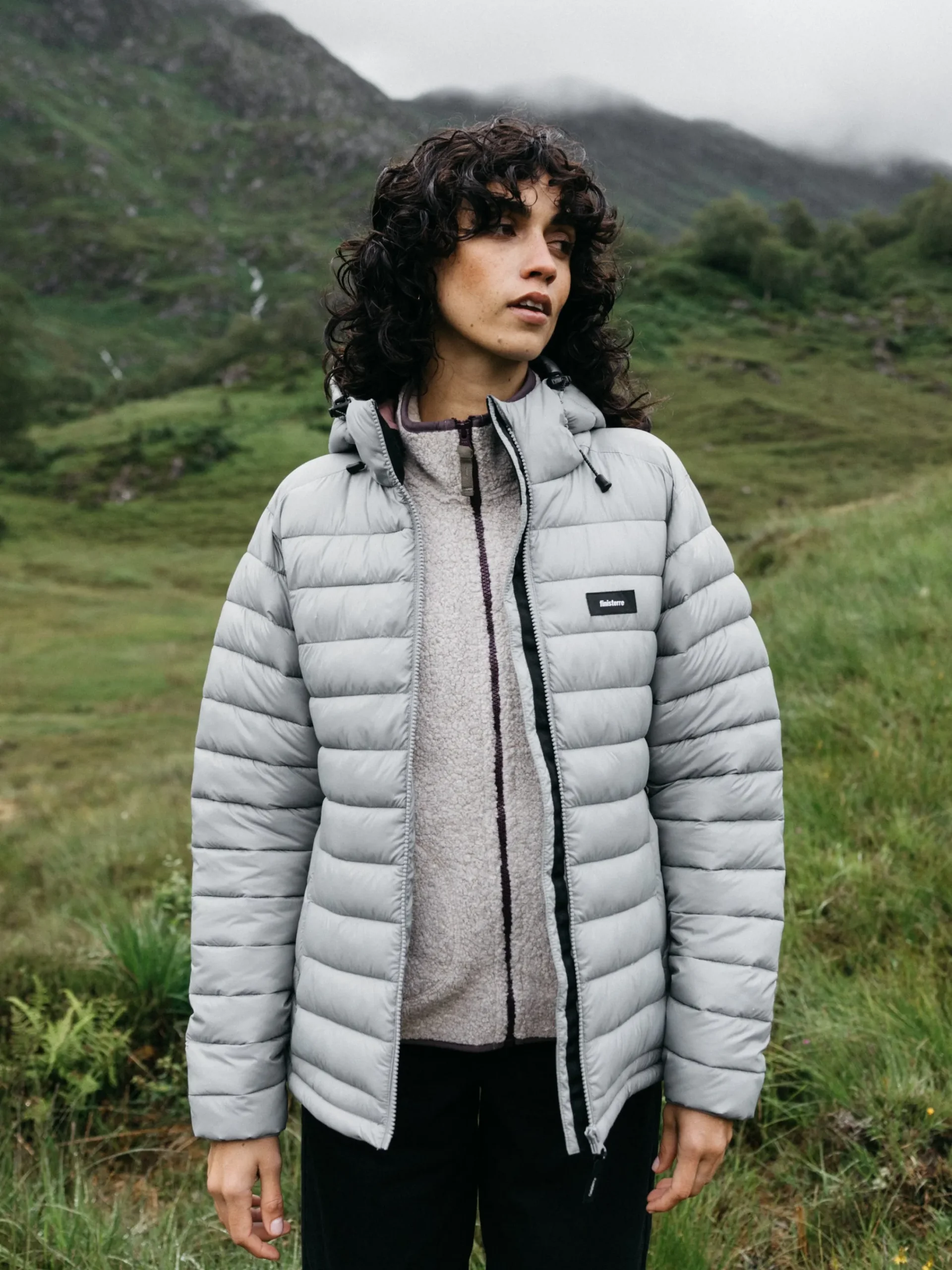 Store Finisterre Women's Nimbus Hooded Jacket Whale