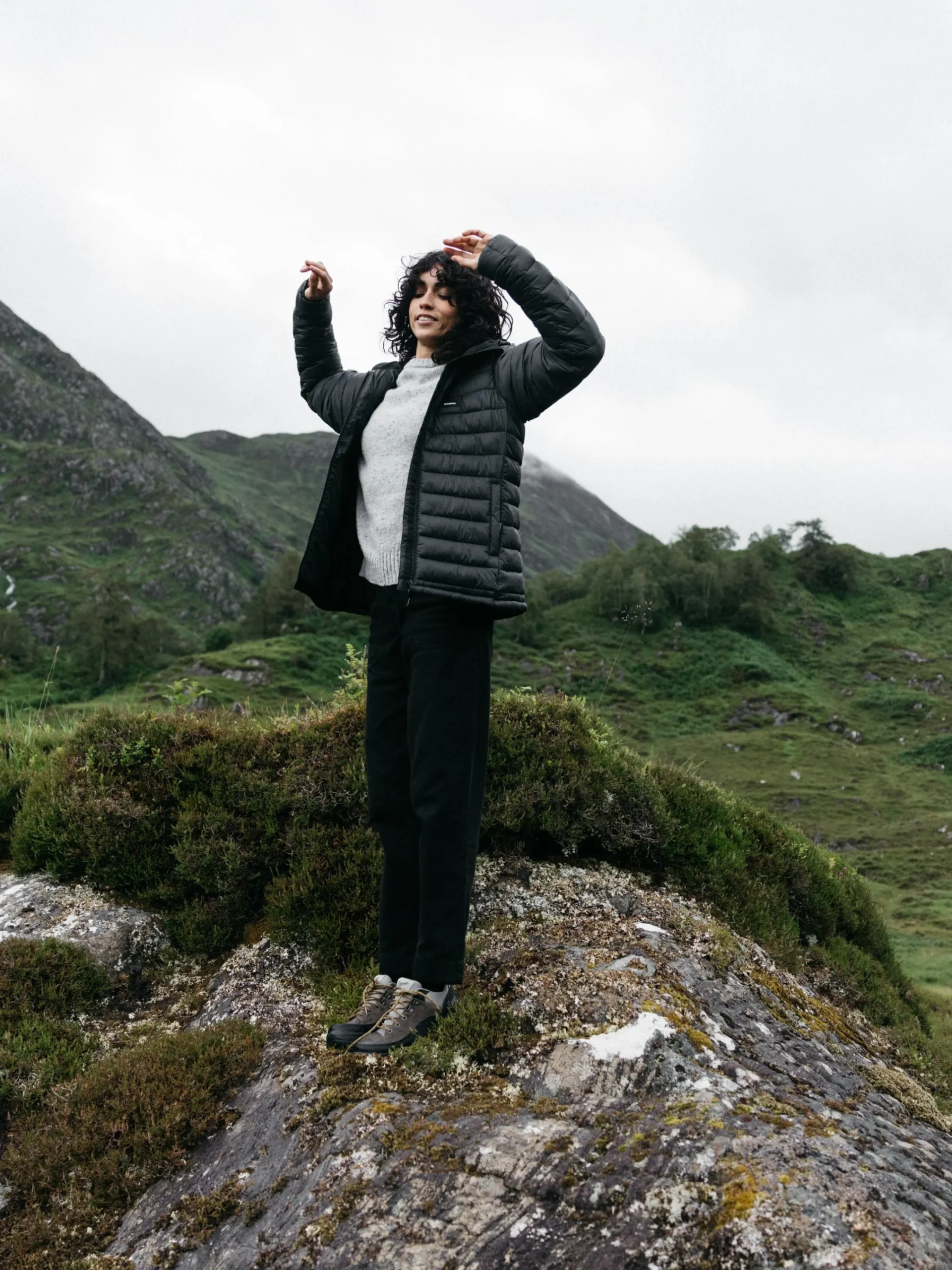 Fashion Finisterre Women's Nimbus Hooded Jacket Black