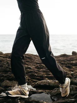 Store Finisterre Women's Rainbird Waterproof Pants Black