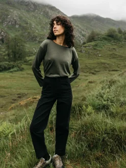 Flash Sale Finisterre Women's Seeker Merino Long Sleeve T-Shirt Olive