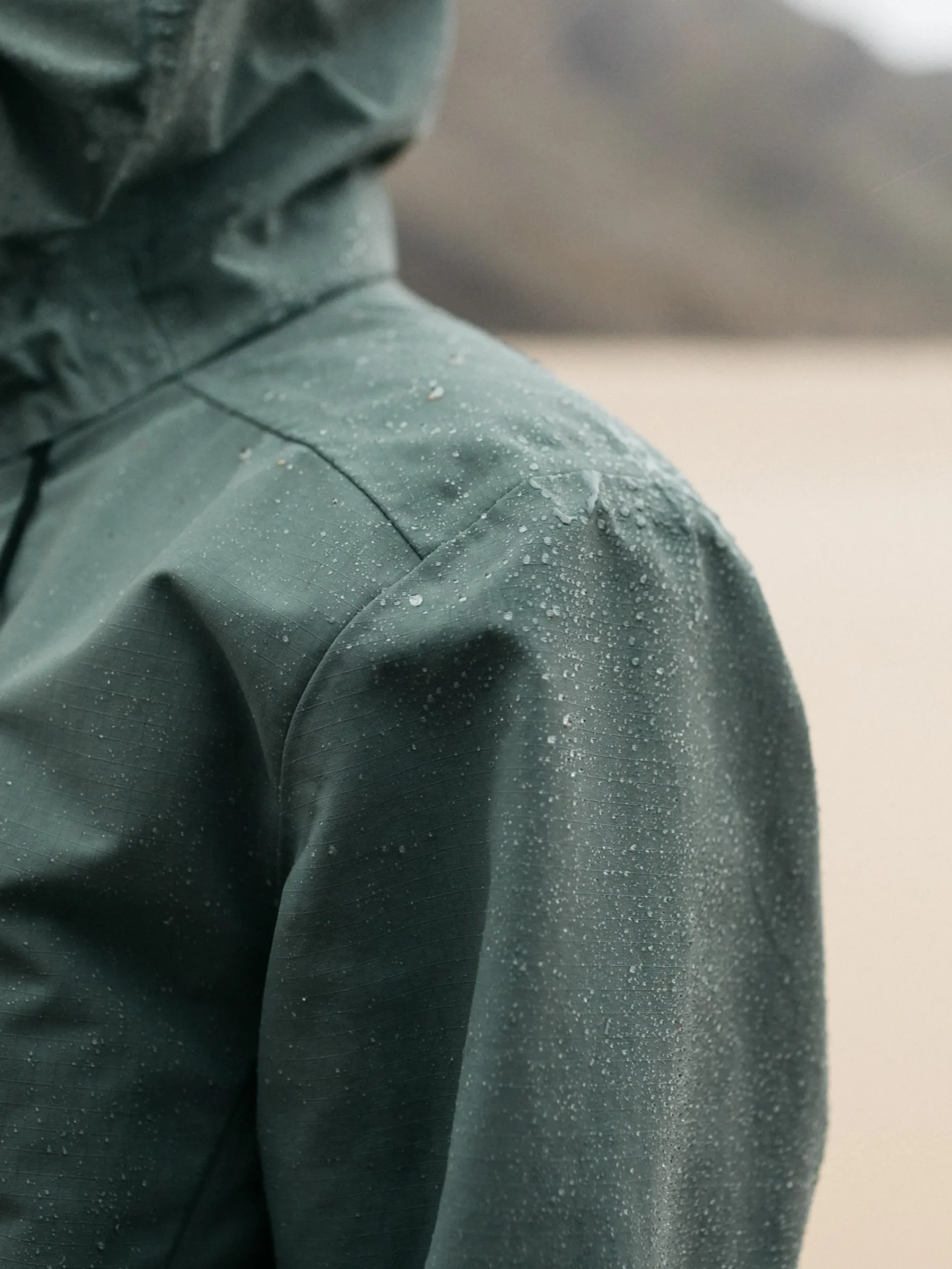 Fashion Finisterre Women's Stormbird Waterproof Jacket DeepSea