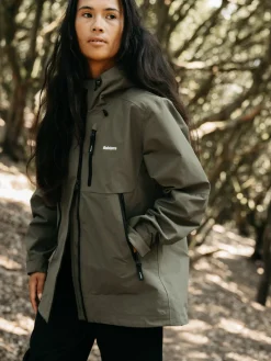 Cheap Finisterre Women's Stormbird Waterproof Jacket Olive