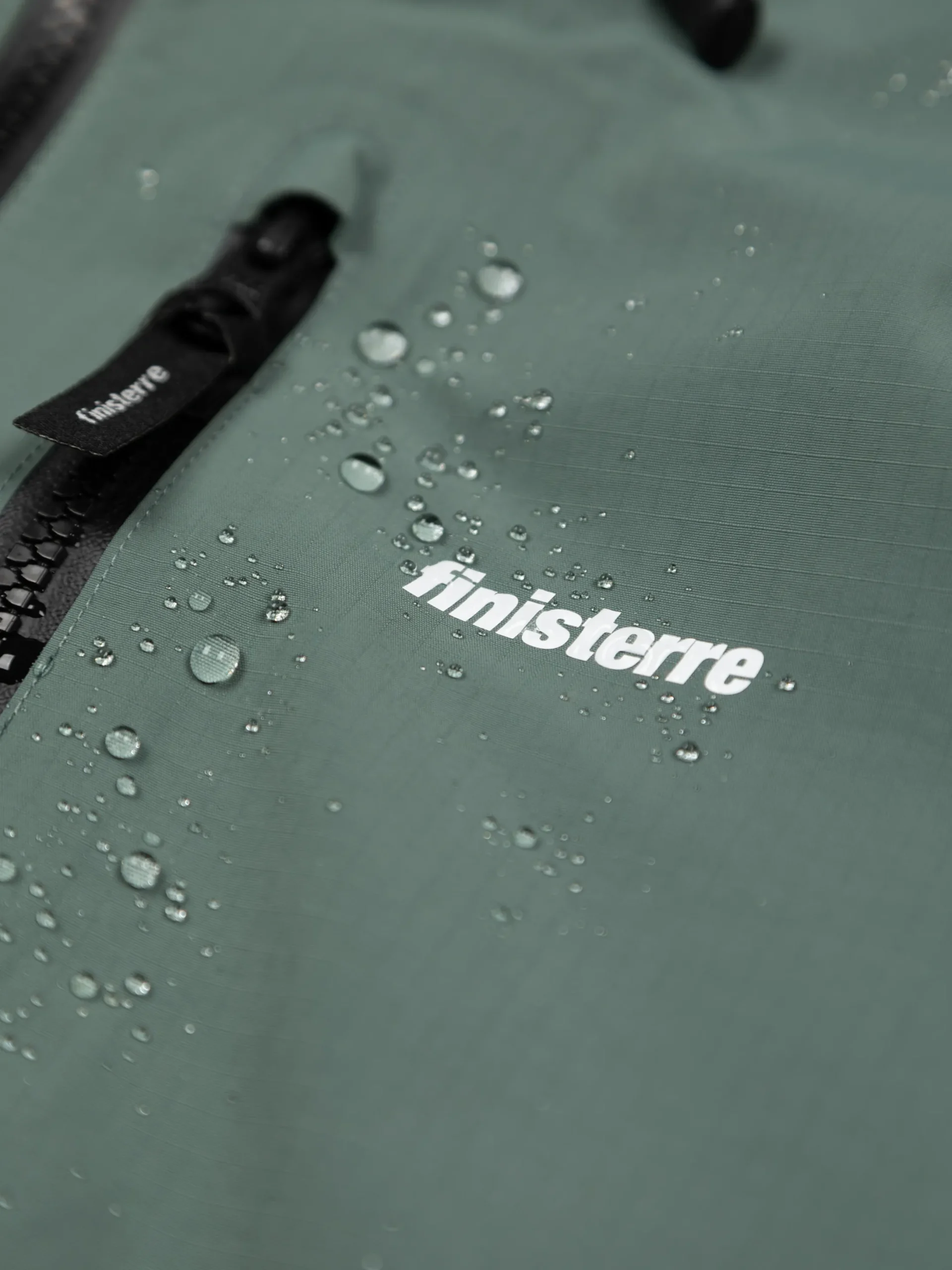 Fashion Finisterre Women's Stormbird Waterproof Jacket DeepSea