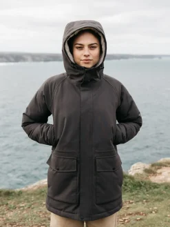 Outlet Finisterre Women's Vellus Parka Jacket Raven