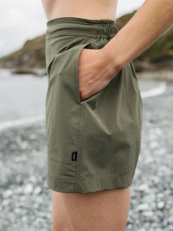 Online Finisterre Women's Walker Hybrid Shorts Olive